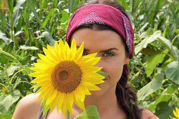 How to Build a Healthy Relationship with Your Skin