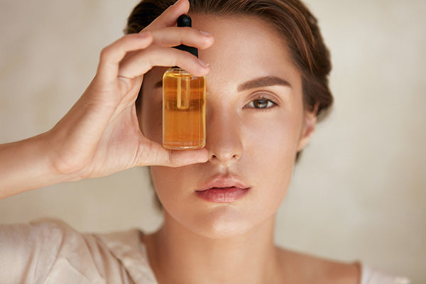 What Is a Facial Oil & How to Use One