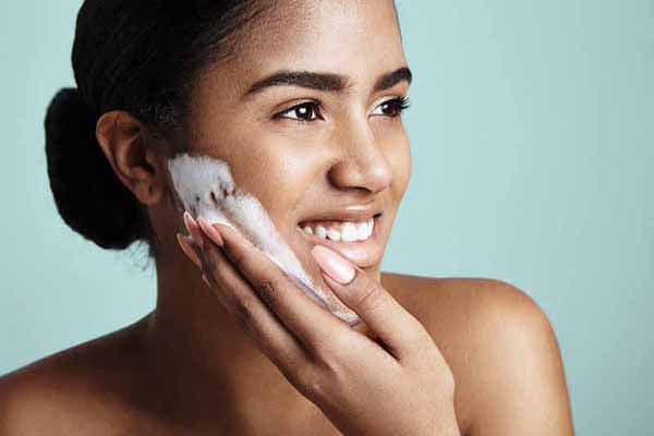How To Double Cleanse Your Skin? Should You Do It?