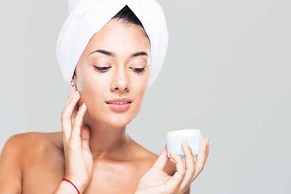 What Does Retinol Do and What Kind of Retinoid Should You Use